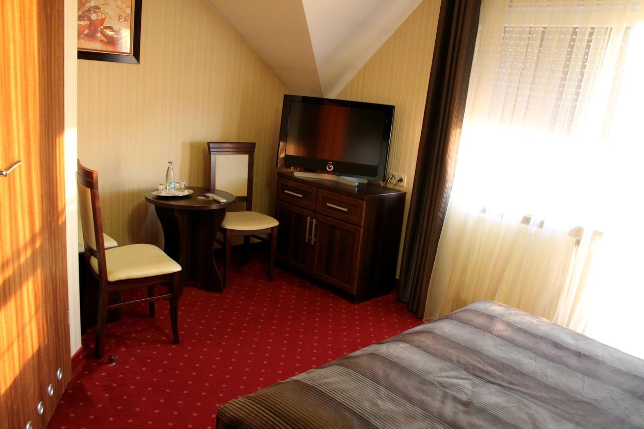 Hotel Linder Malnia Phòng bức ảnh
